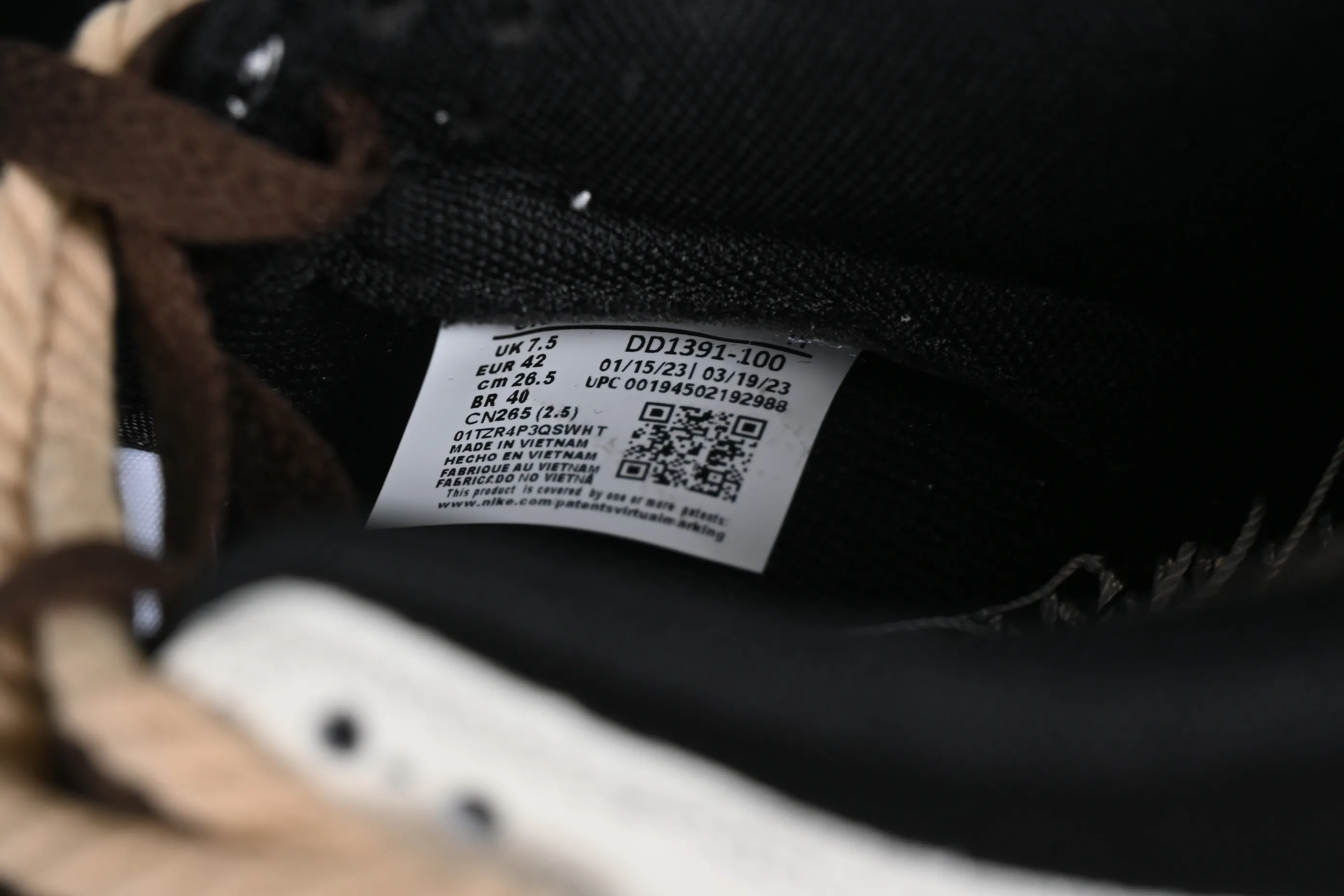 All categories Nk SB Dunk series Nk SB Dunk Low low-top sneakers Nk Dunk Low Little Red Panda Chinese style deconstructed hemp rope SB retro old low-top casual sneakers DD1391-100